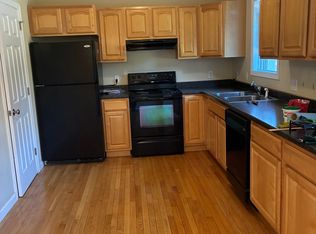 200 Straits Rd, Hatfield, MA 01038