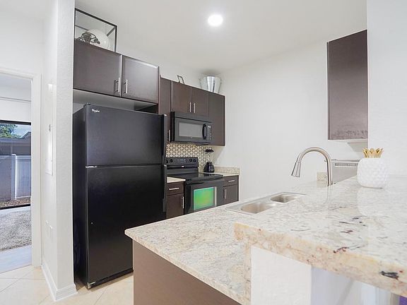 3rd image of 141 NW 2nd Avenue #4