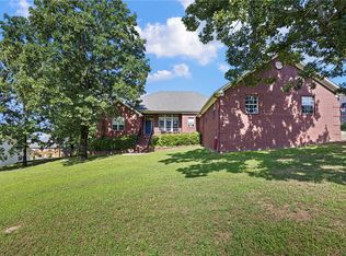 703 Castlegate Loop, Russellville, AR 72802