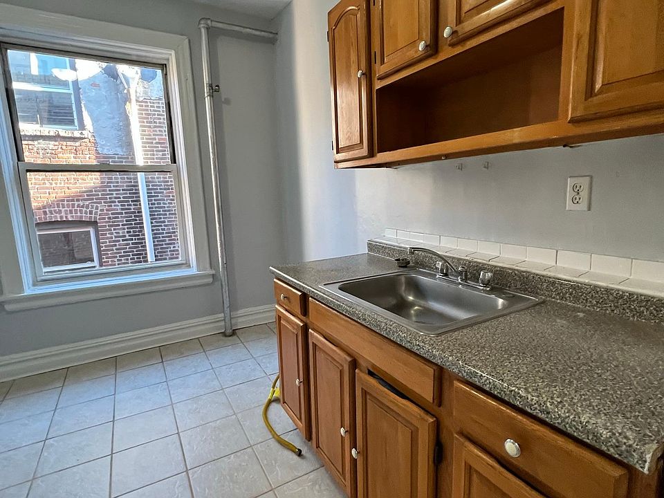 1st image of 4530 Park Ave APT 16
