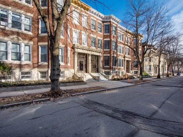 15 Euston St APT 2, Brookline, MA 02446