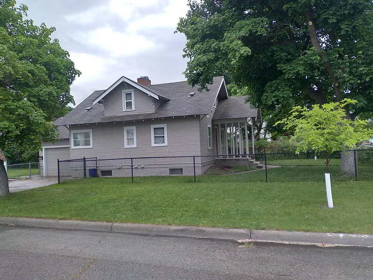 946 S 5th St W — Photo 11