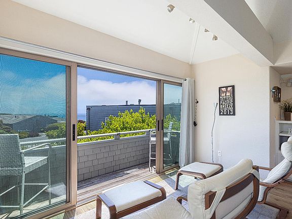 4th image of 221 Condor Court