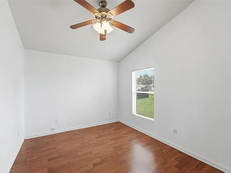 2819 Maguire Dr — Photo 19