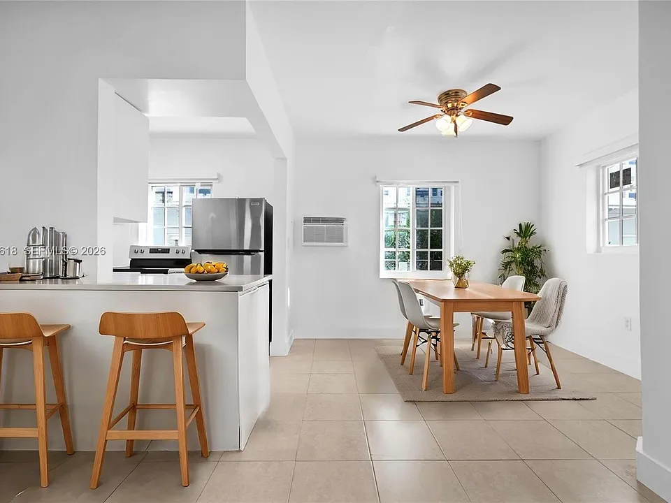 1195 Marseille Dr #5
