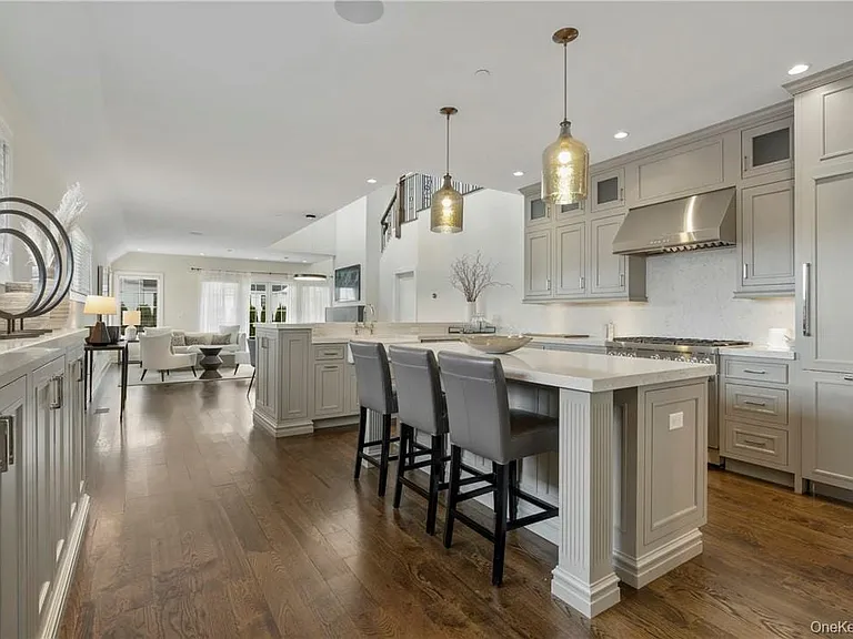2 Rose Ln — Photo 3