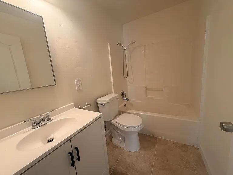 1803 Larcus Ave #A — Photo 17