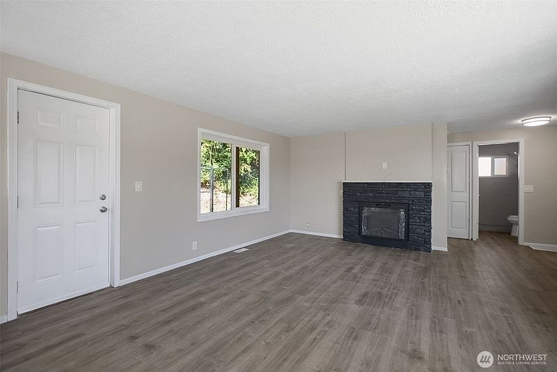 2nd image of 12715 SE Green Valley Road