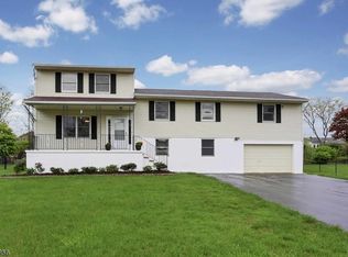 13 Meadowview Ave, Succasunna, NJ 07876