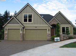 2042 35th St, Washougal, WA 98671