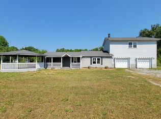 993 Plunk Whitson Rd, Cookeville, TN 38501