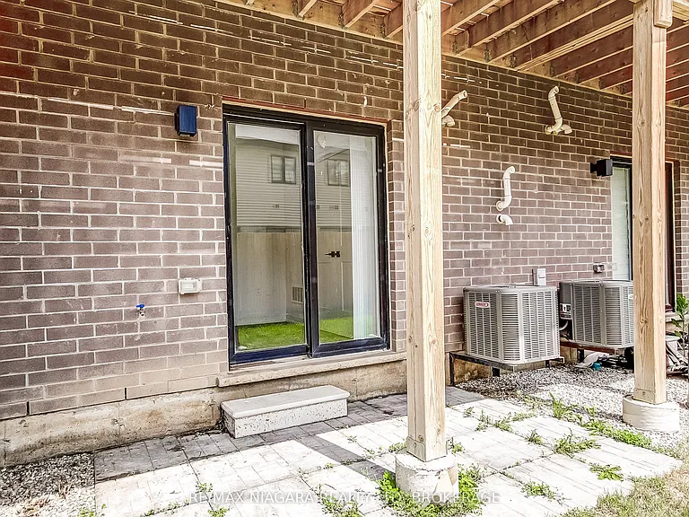 461 Blackburn Dr — Photo 44