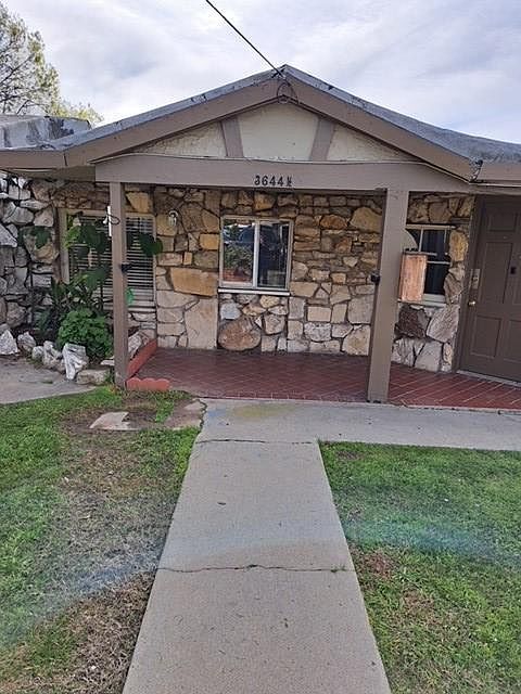 1st image of 3644 1/2 W 107th St