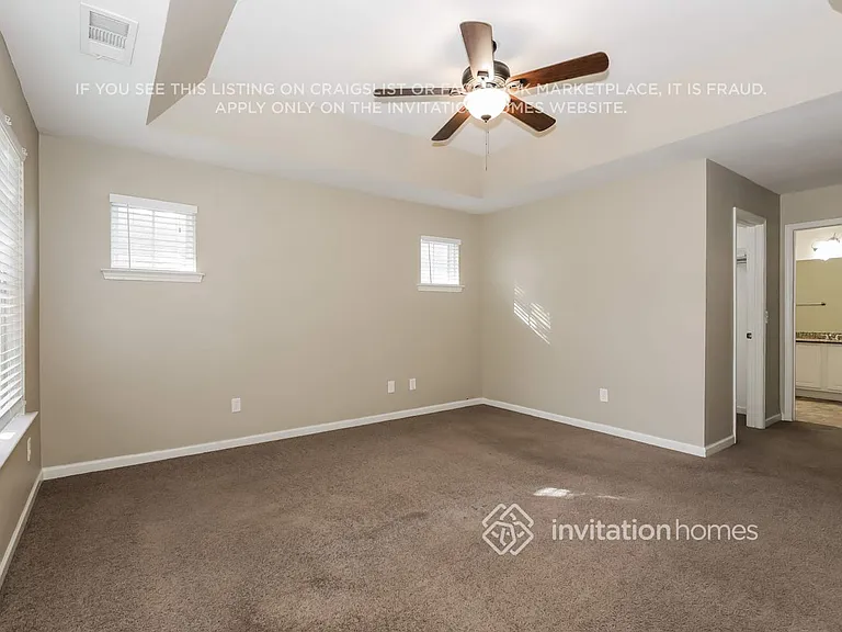 4317 Ben Hill Rd — Photo 13