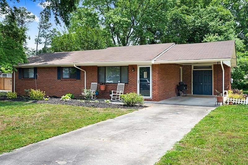 1st image of 107 Dogwood Dr