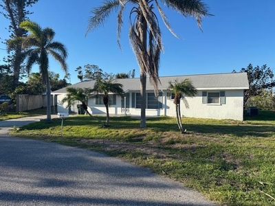 704 Chippy Ln, Nokomis, FL, 34275