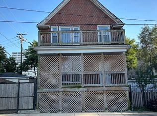 111 W 70th St, Chicago, IL 60621