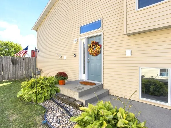3600 11th St S, Moorhead, MN 56560