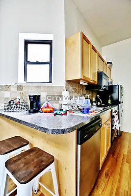 Rented by City Wide Apartments | media 3