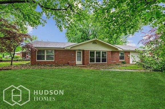 1st image of 1009 Blue Ridge Dr