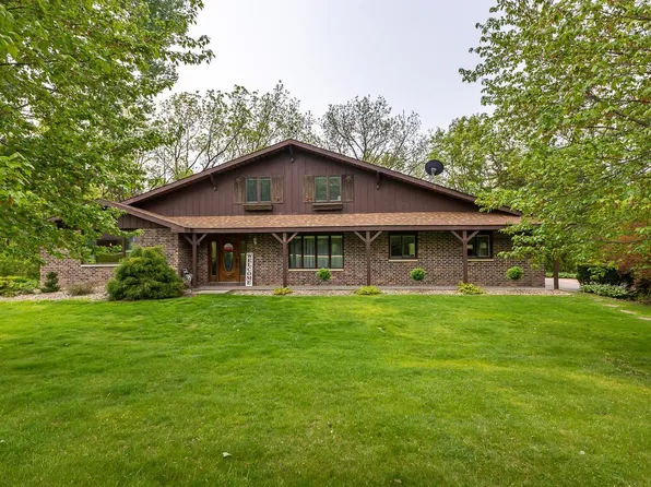 4070 Braellan Ln, Hazel Green, WI 53811