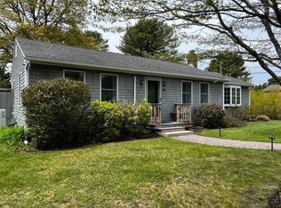 49 Auburn Rd, South Kingstown, RI 02879