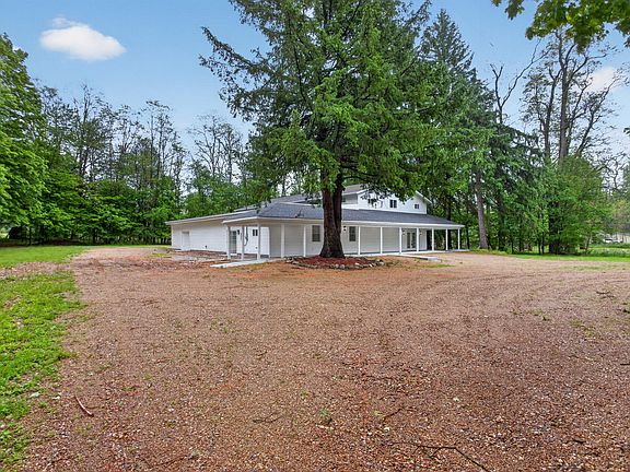 3rd image of 6947 Brown Rd