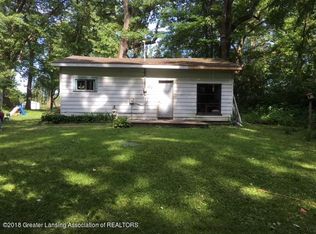 15609 Outer Dr, Bath, MI 48808