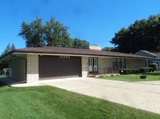 32250 Warren Rd, Westland, MI 48185
