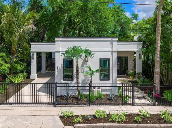 617 Madison Ct, Sarasota, FL 34236