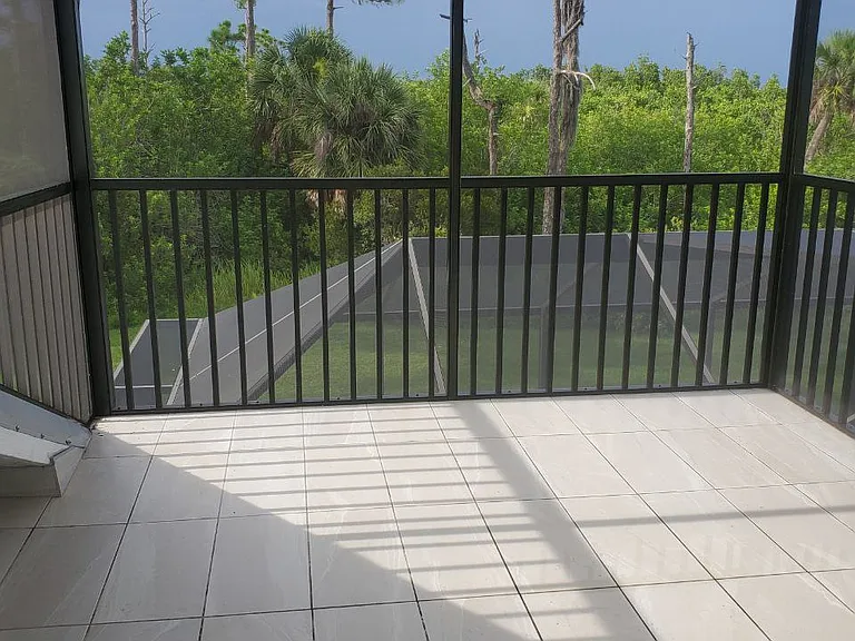 18 Riverfront Dr — Photo 46