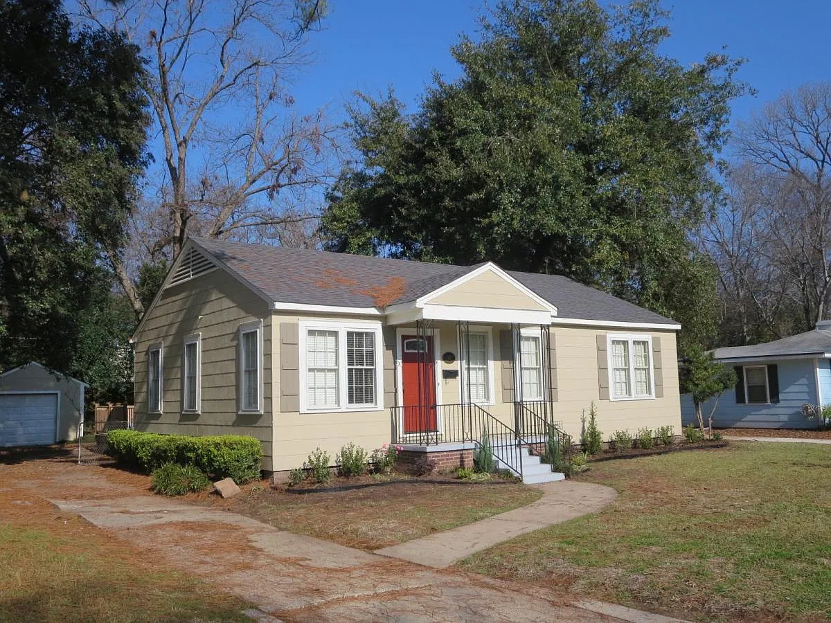 3 bed, 1344 sqft, $1,350 — Photo 2