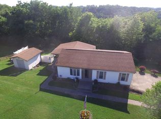 302 Welshon Ln, Moundsville, WV 26041