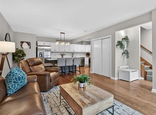 556 1st St APT 4, Hoboken, NJ 07030