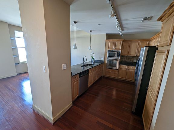 3rd image of 2024 2nd Ave N Unit 502