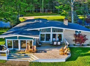 6928 W Higgins Lake Dr, Roscommon, MI 48653
