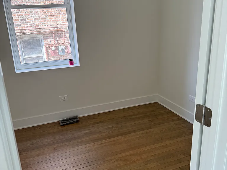 3311 N Ridgeway Ave #1 — Photo 3