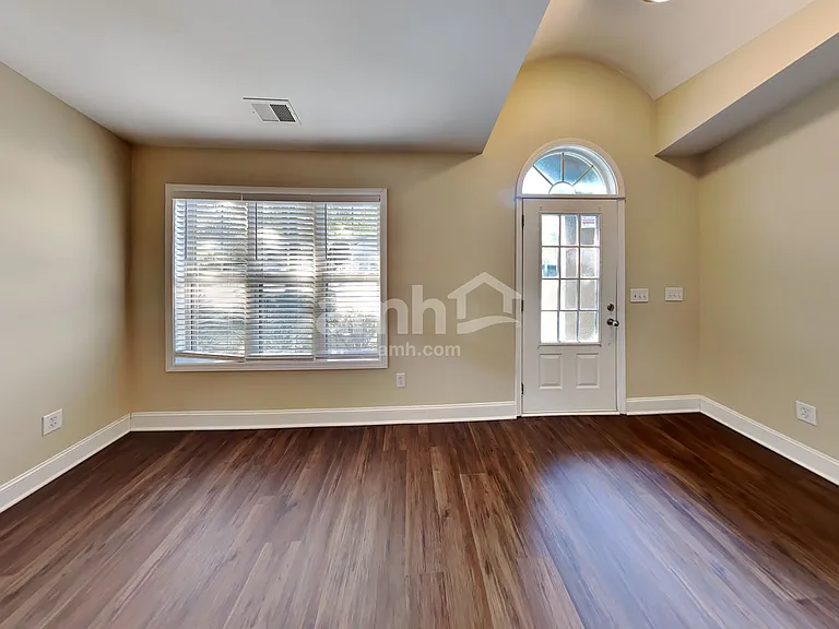 414 Arrowhead Trl — Photo 8