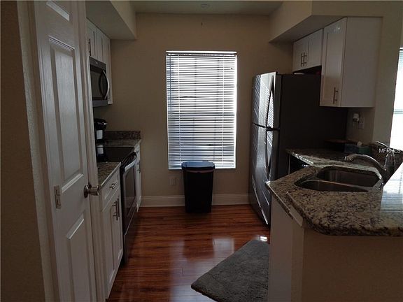 4th image of 10406 White Lake Ct