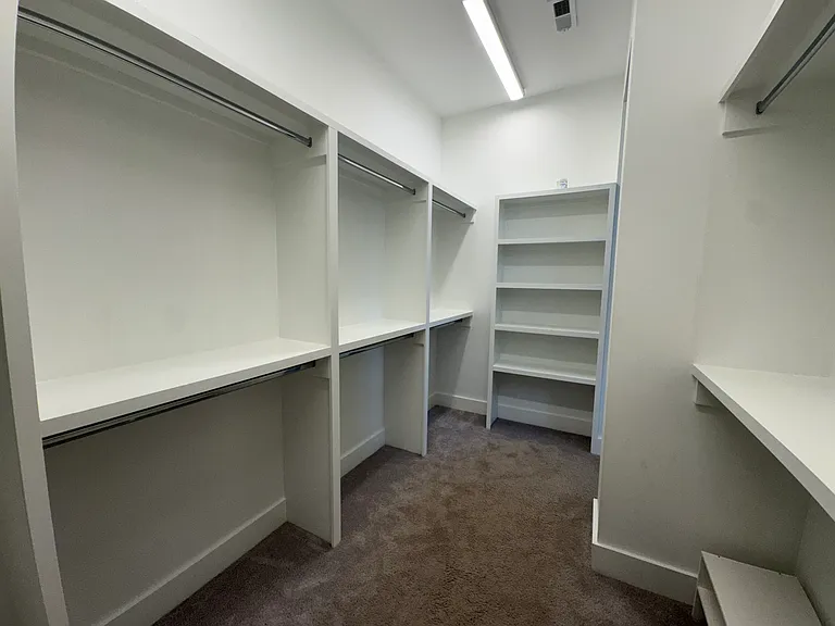 924 Tynan Way — Photo 9