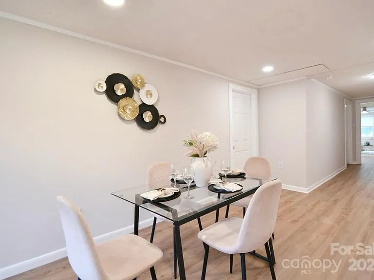 80 Sumner Ave NW — Photo 20