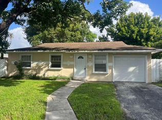 8201 SW 5th Ct, Pompano Beach, FL 33068