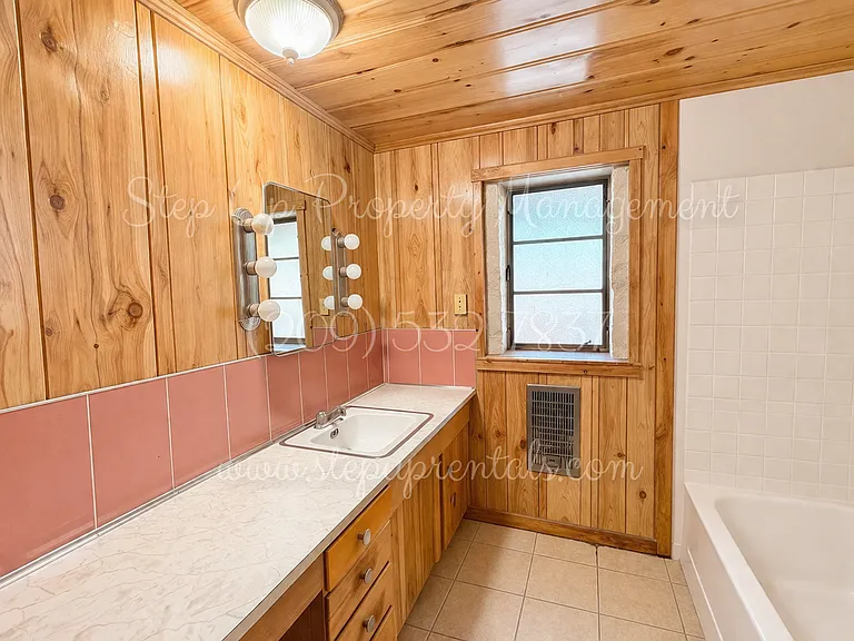 20381 Sherry Ct — Photo 13