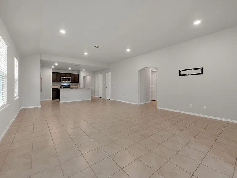 2415 Anton Dr — Photo 10