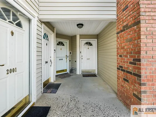 2006 Ridgeview Ct, Parlin, NJ 08859