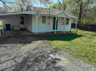 1260 Fair Dr, Piggott, AR 72454
