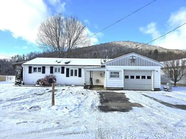 2122 Dunns Eddy Rd, Youngsville, PA 16371