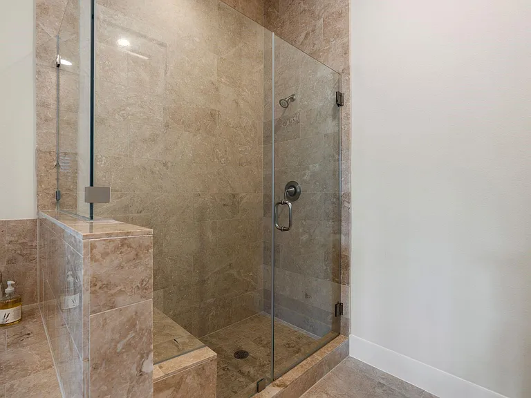 4205 Koehler St #B — Photo 16