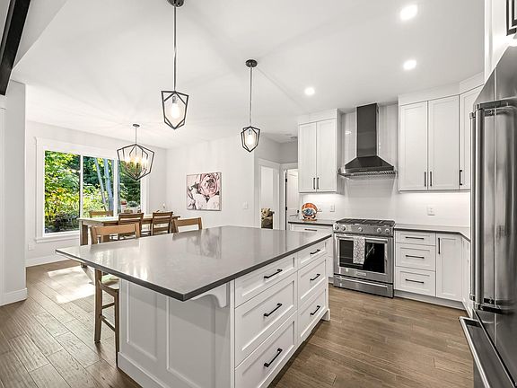 2nd image of 2880 Arden Rd #4