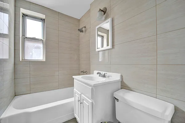 Rented by Prime Realty | media 41